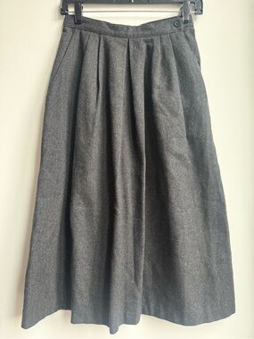 Vintage Briggs New York Dark Charcoal Pleated A-Line Skirt 8
